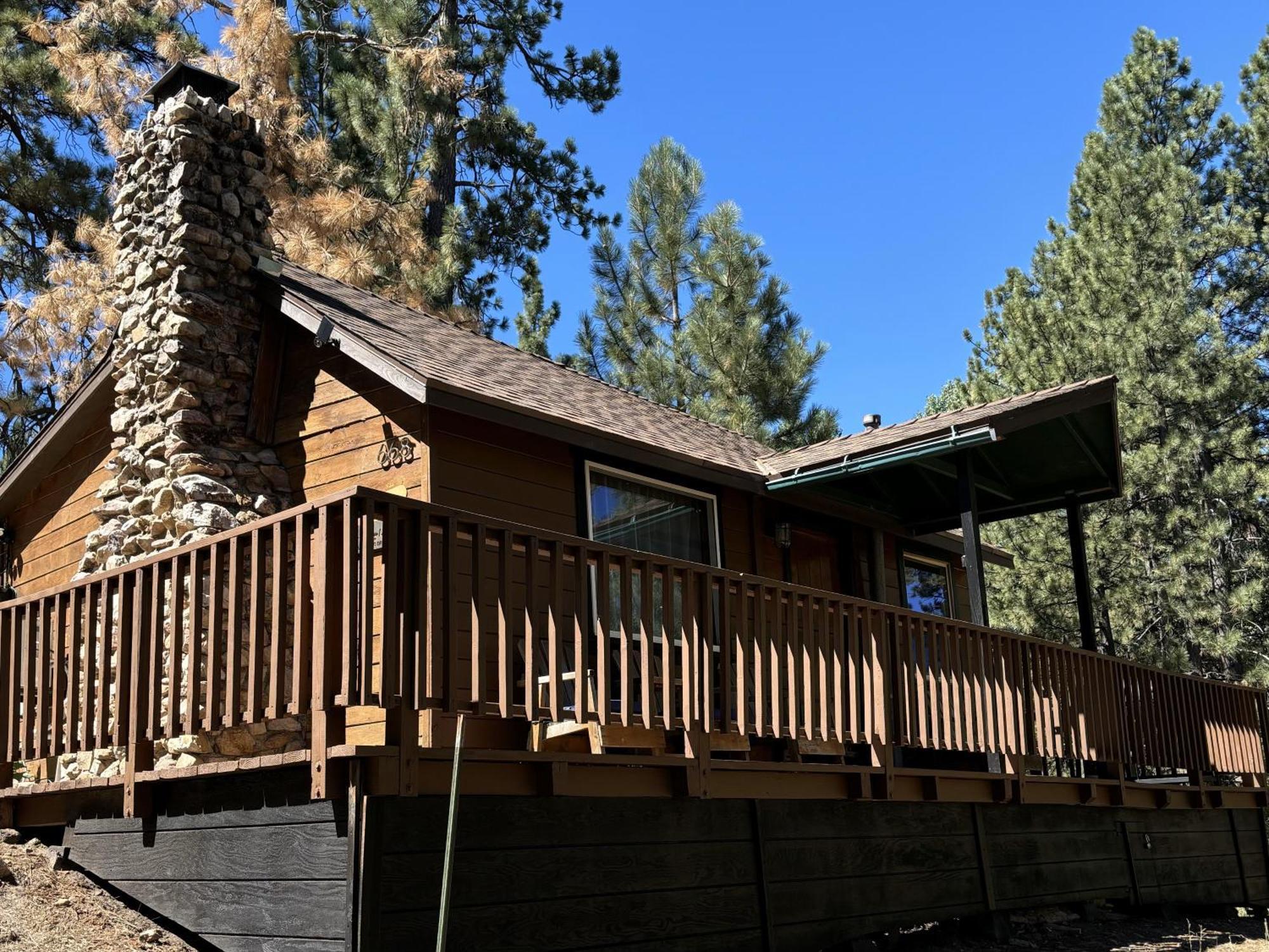 Snow Bunny Lodge - Perfect Big Bear Getaway! Deck With A New Hot Tub And Charcoal Barbecue! Big Bear Lake Bagian luar foto